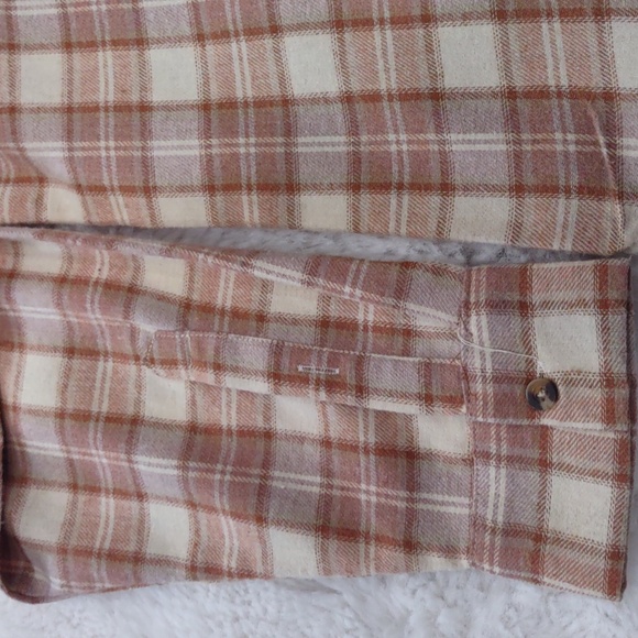 EDEN & OLIVIA LONG SLEEVE T-SHIRT. - Picture 7 of 17